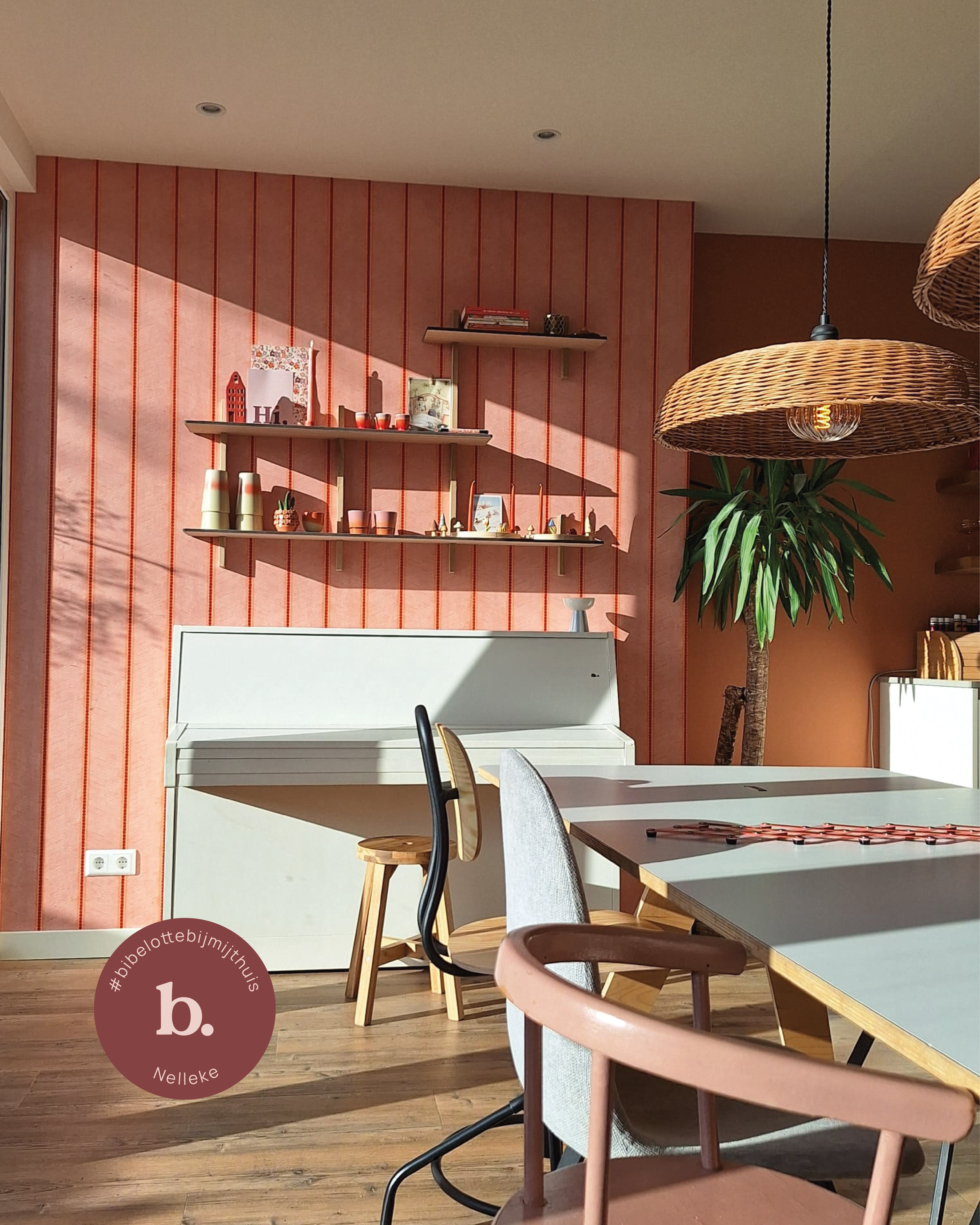 Behang Chevron sienna en Wandplank Selma - Nelleke